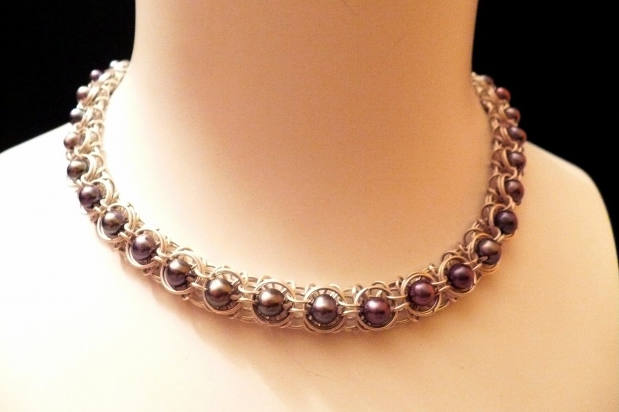 Captured Pearls Necklace
