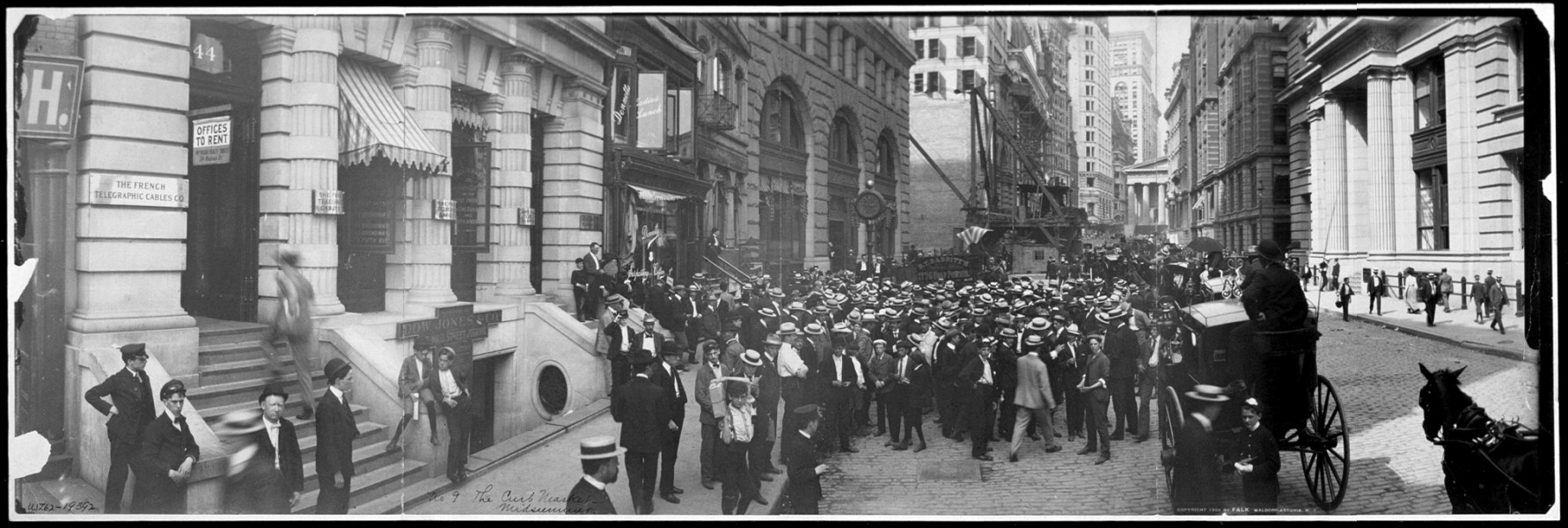 Curb market at Broad Street 1902