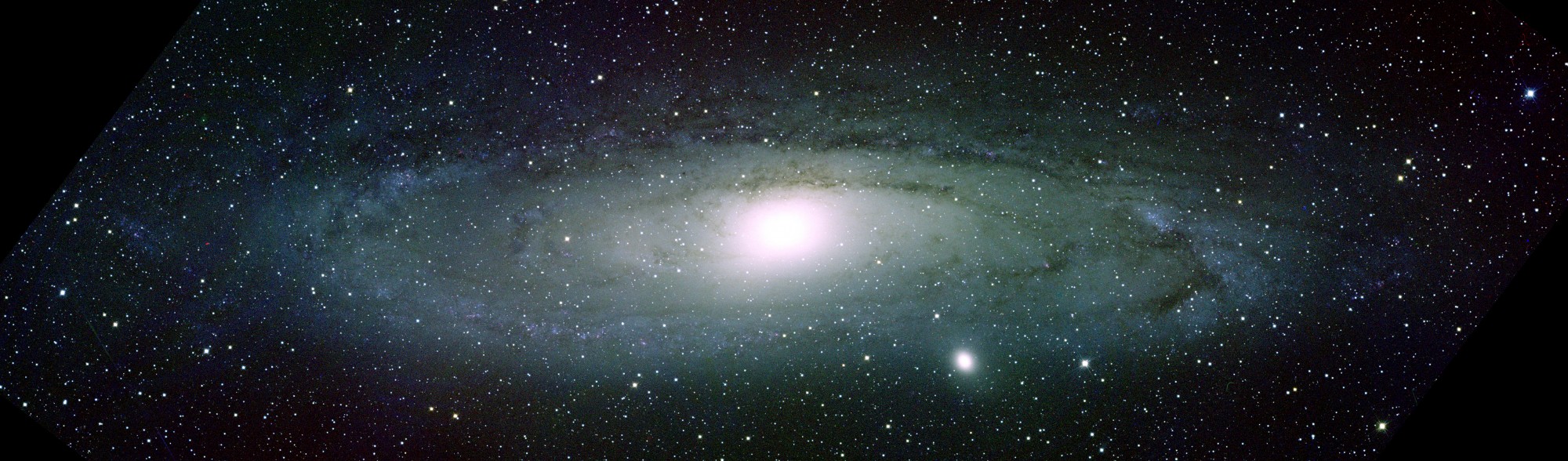 Andromeda Galaxy (M31) 2.5 ly Ssc2005-20a3