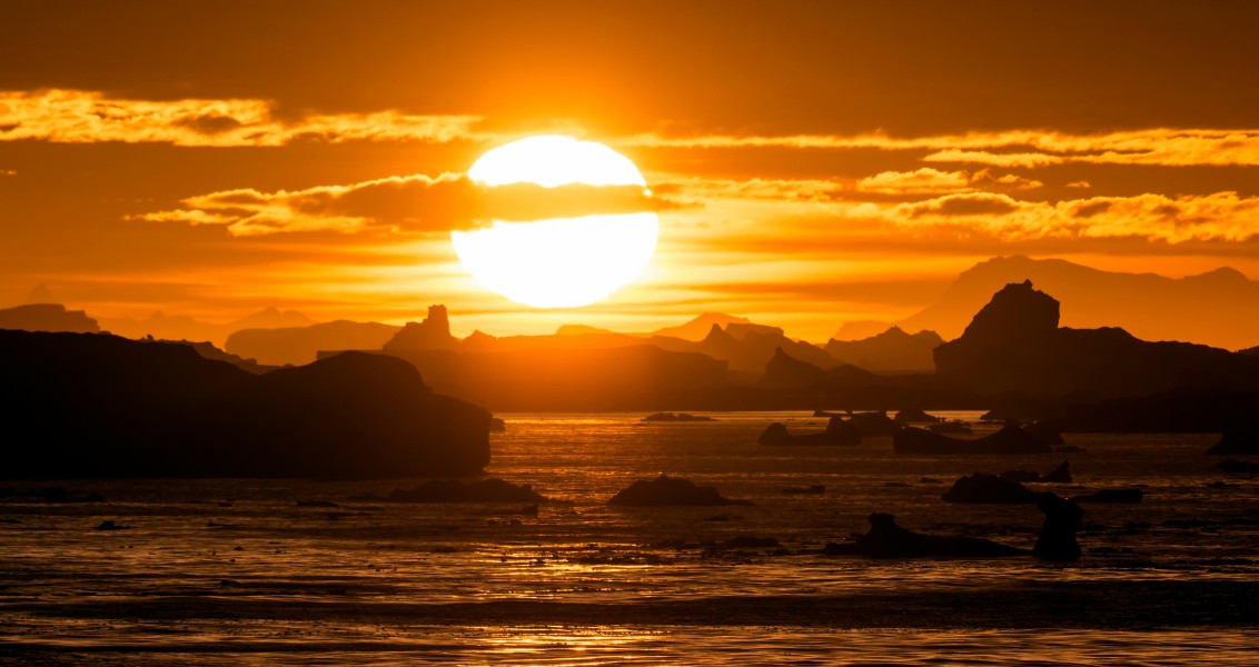 a sunset over icebergs in Lemaire Channel, Antarctica (8381226547)
