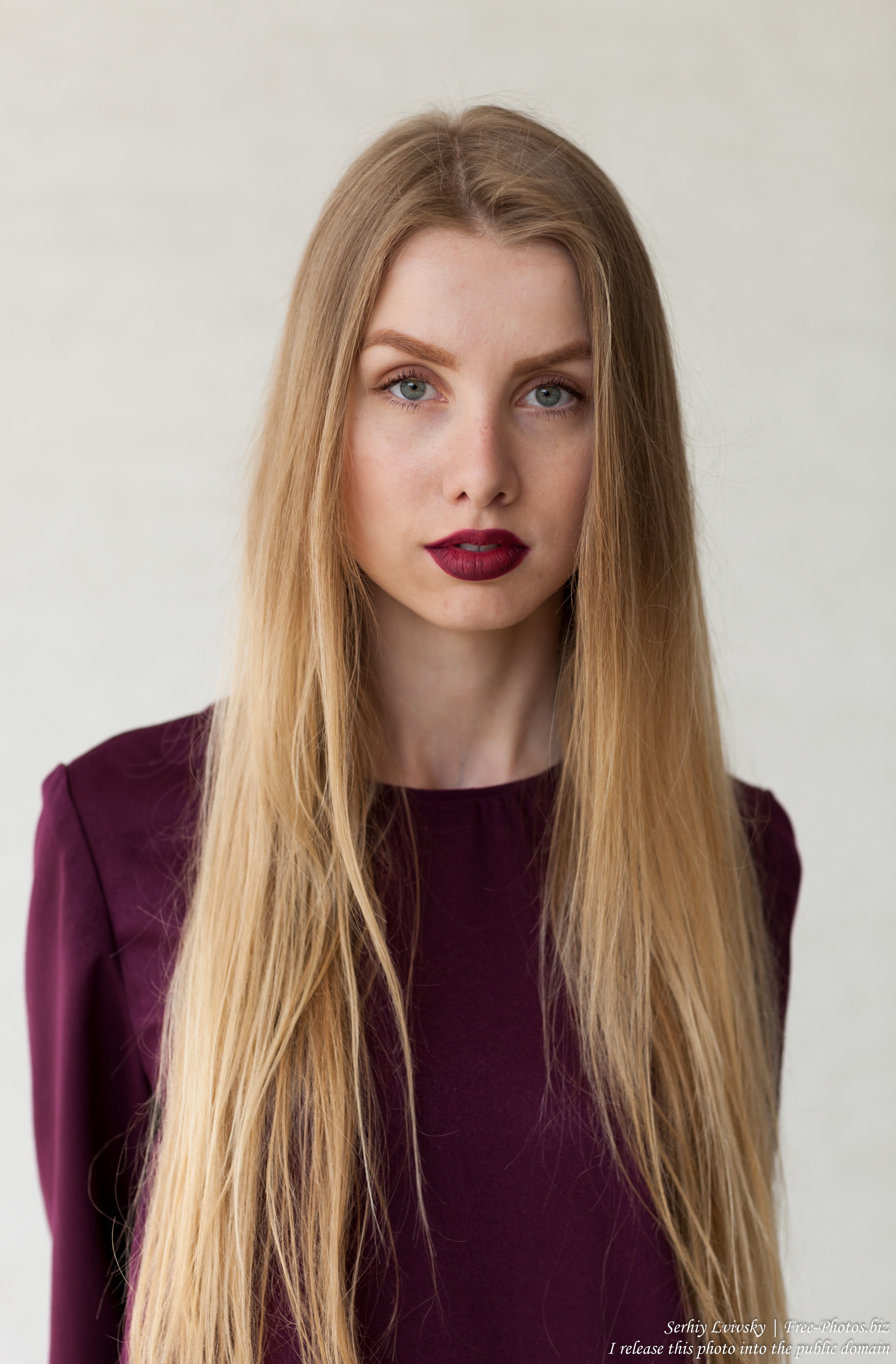 Photo Of Lila A 21 Year Old Natural Blond Girl Photographed In May 2017 By Serhiy Lvivsky