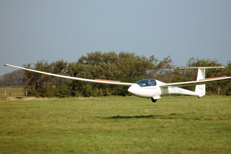 ASW-20-CL-landing