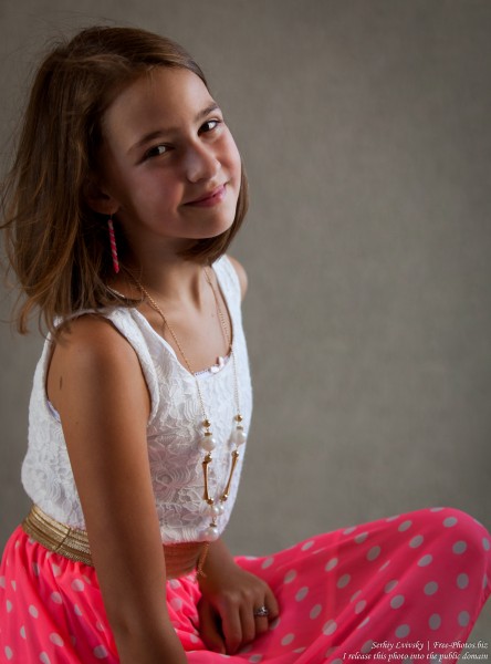 a 12-year-old girl photographed in July 2015 by Serhiy Lvivsky, picture 8