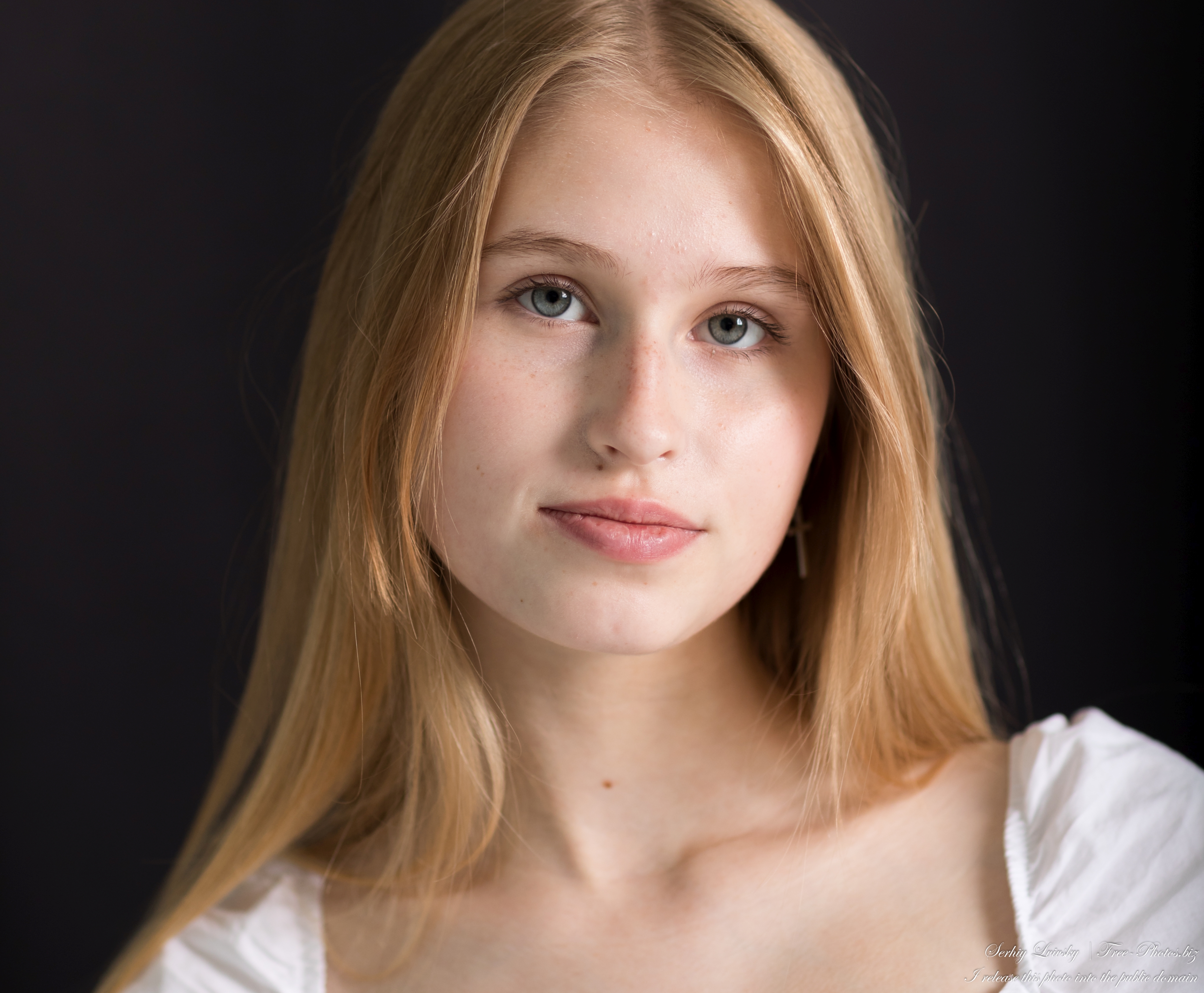 joanna_a_15-year-old_girl_with_natural_big_lips_and_blonde_hair_aug_2023_by_serhiy_lvivsky_23