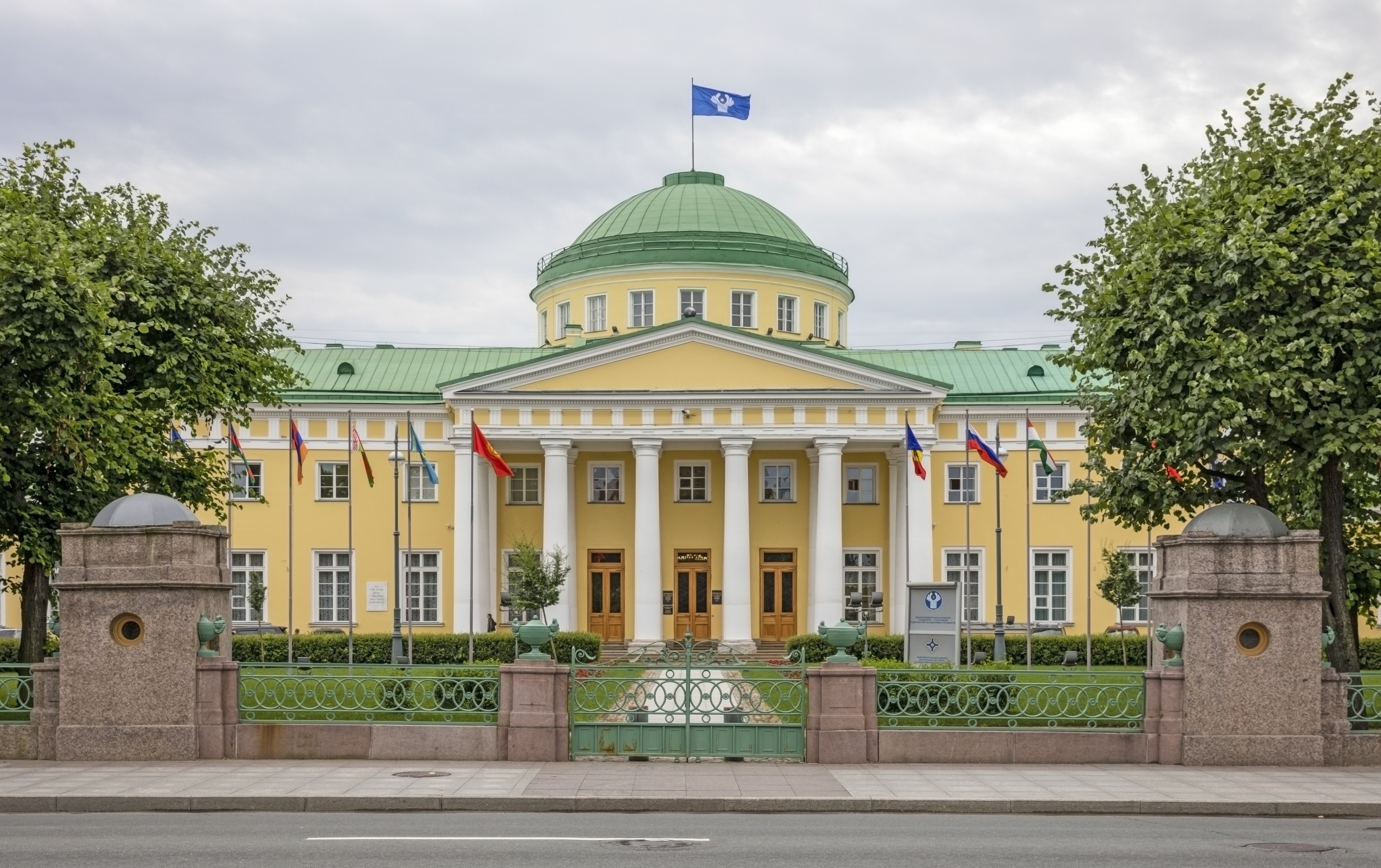 таврический в санкт петербурге