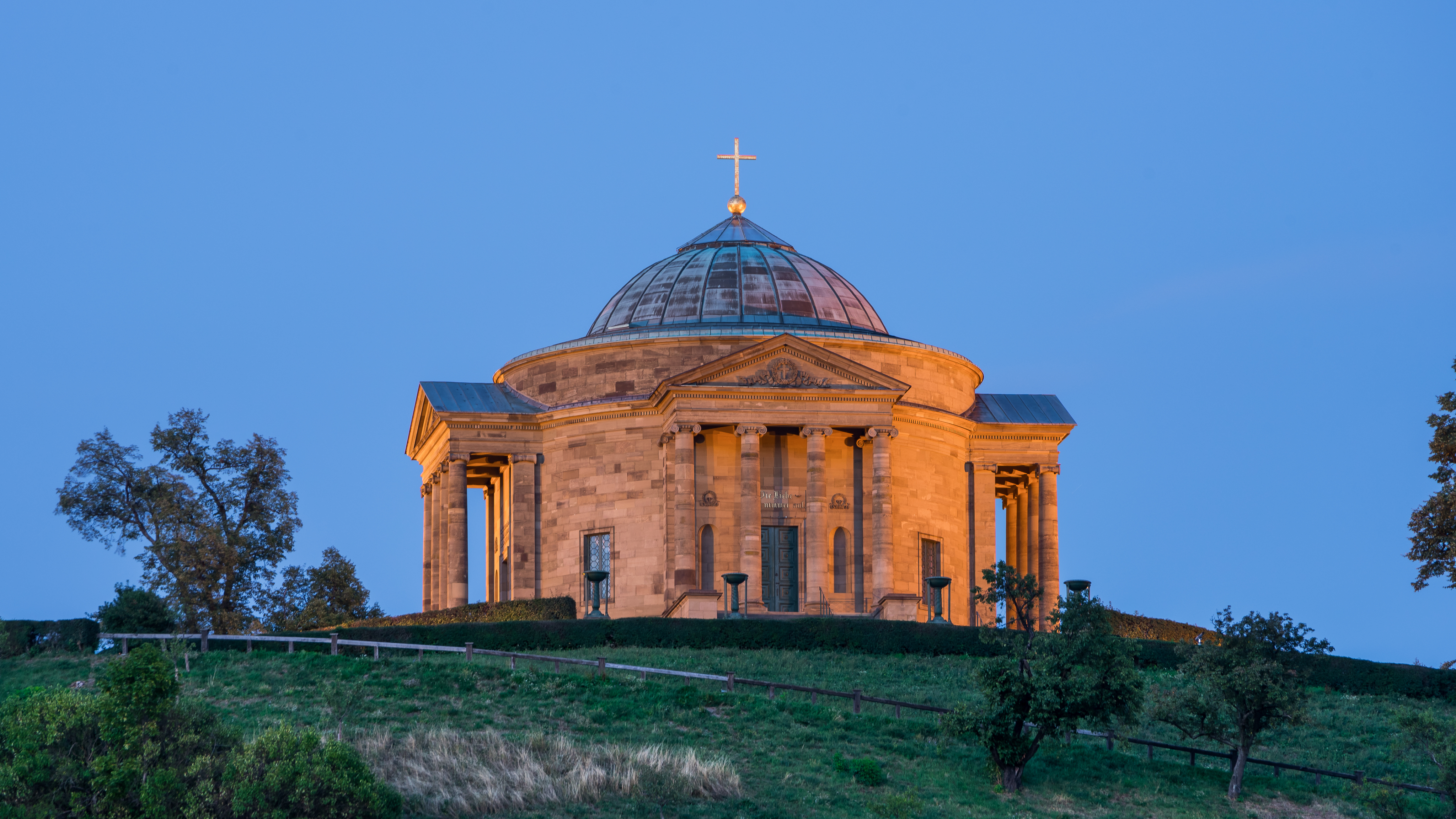 Grabkapelle auf dem Württemberg Stuttgart Rotenberg 2015 04