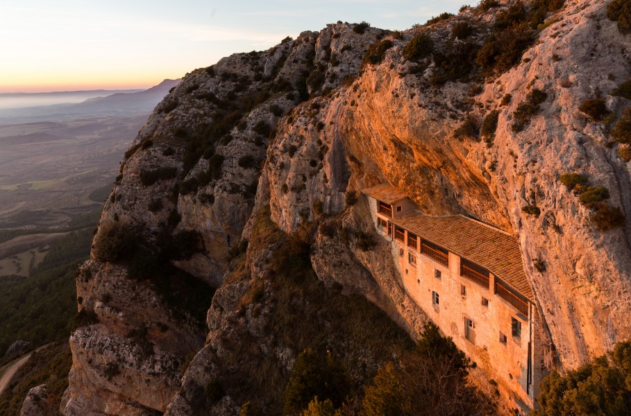 Ermita de la Virgen de la Peña, LIC Sierras de Santo Domingo y Caballera, Aniés, Huesca, España, 2015-01-06, DD 05