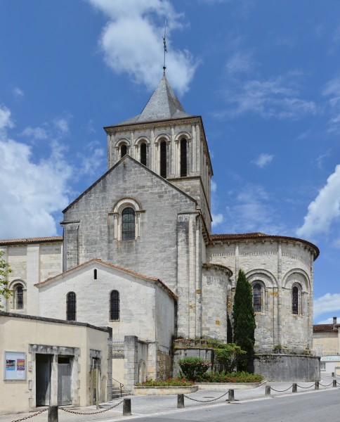 Montmoreau 16 Église Abside&clocher 2014