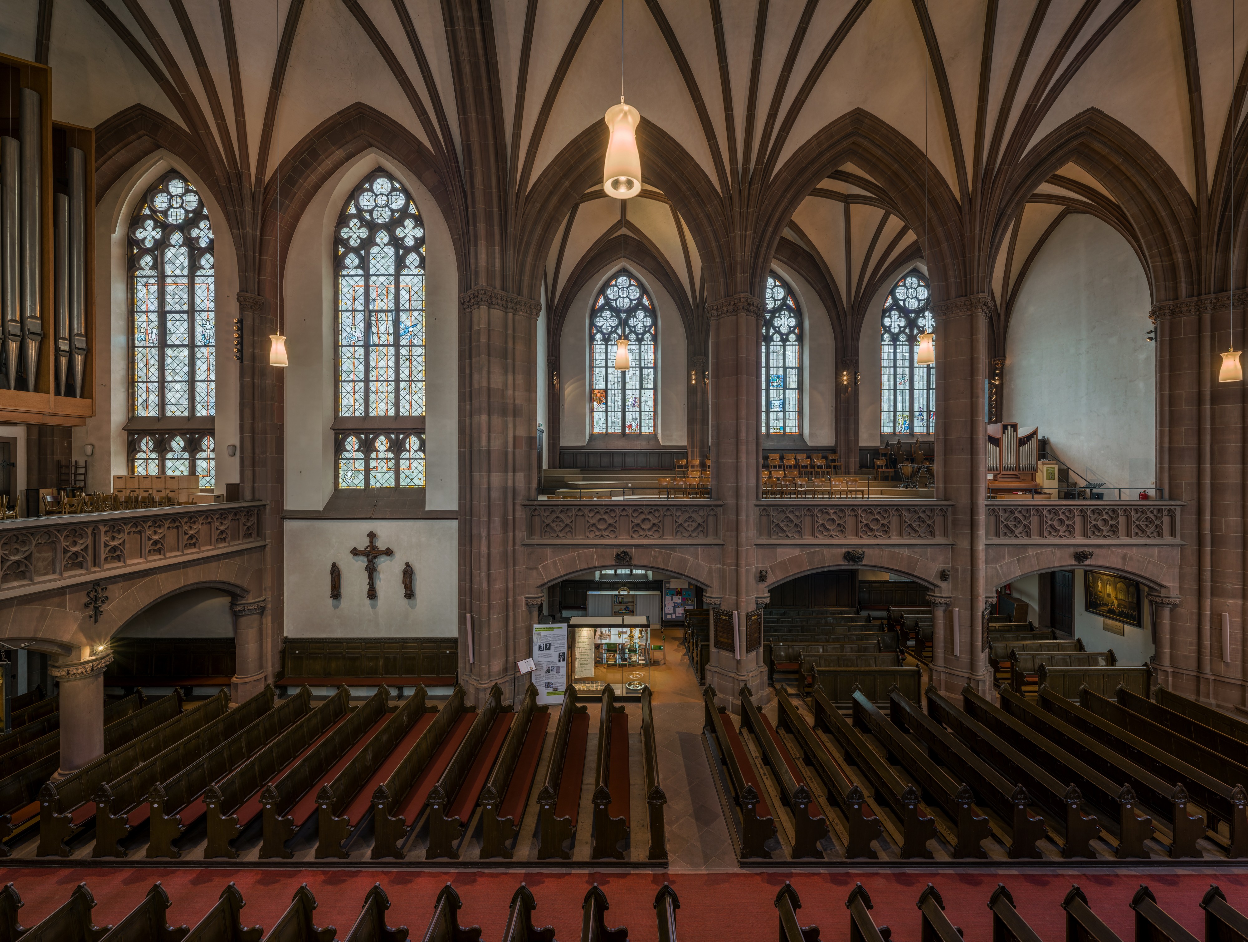 Dreikönigskirche, Frankfurt, Side view 20150820 1