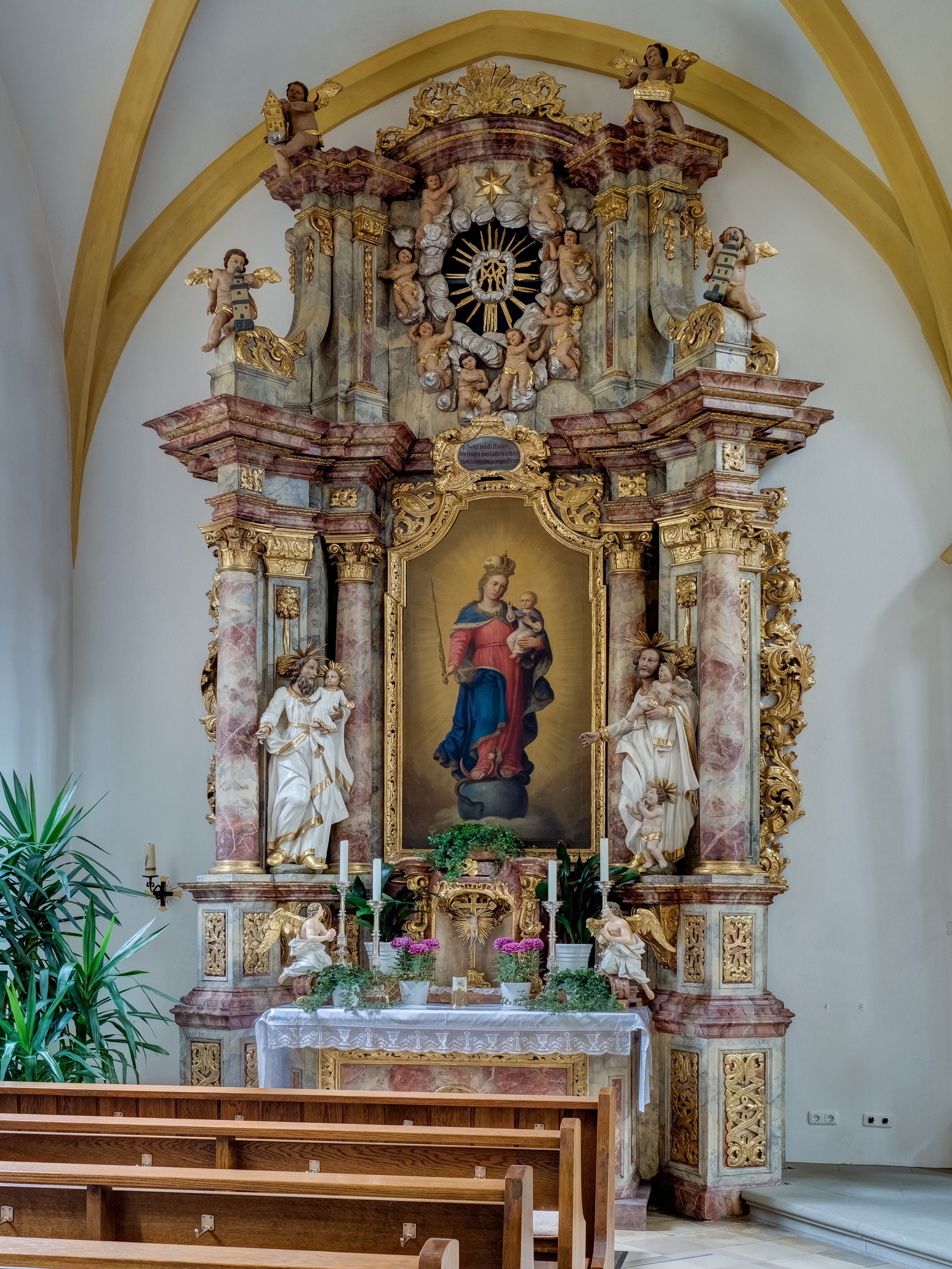 Weismain-altar-270058-HDR