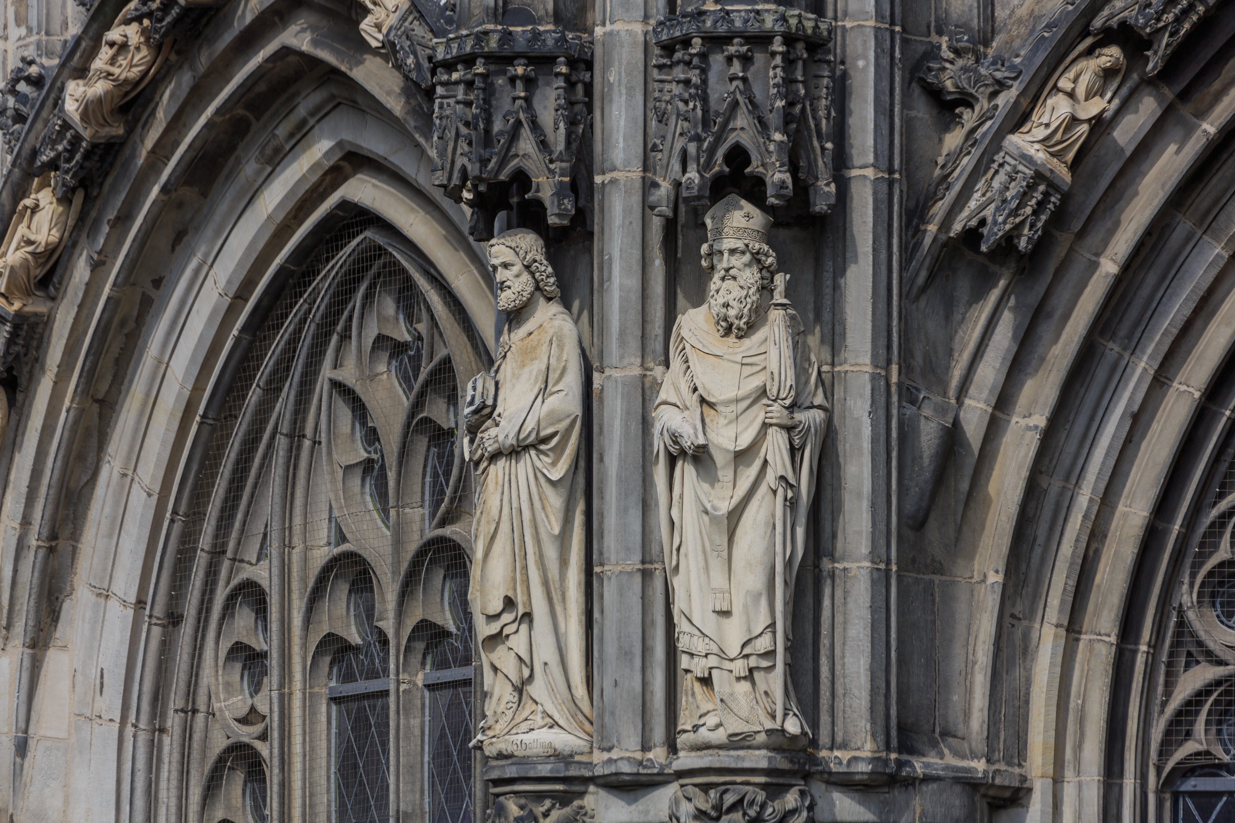 Aachen Germany Imperial-Cathedral-02