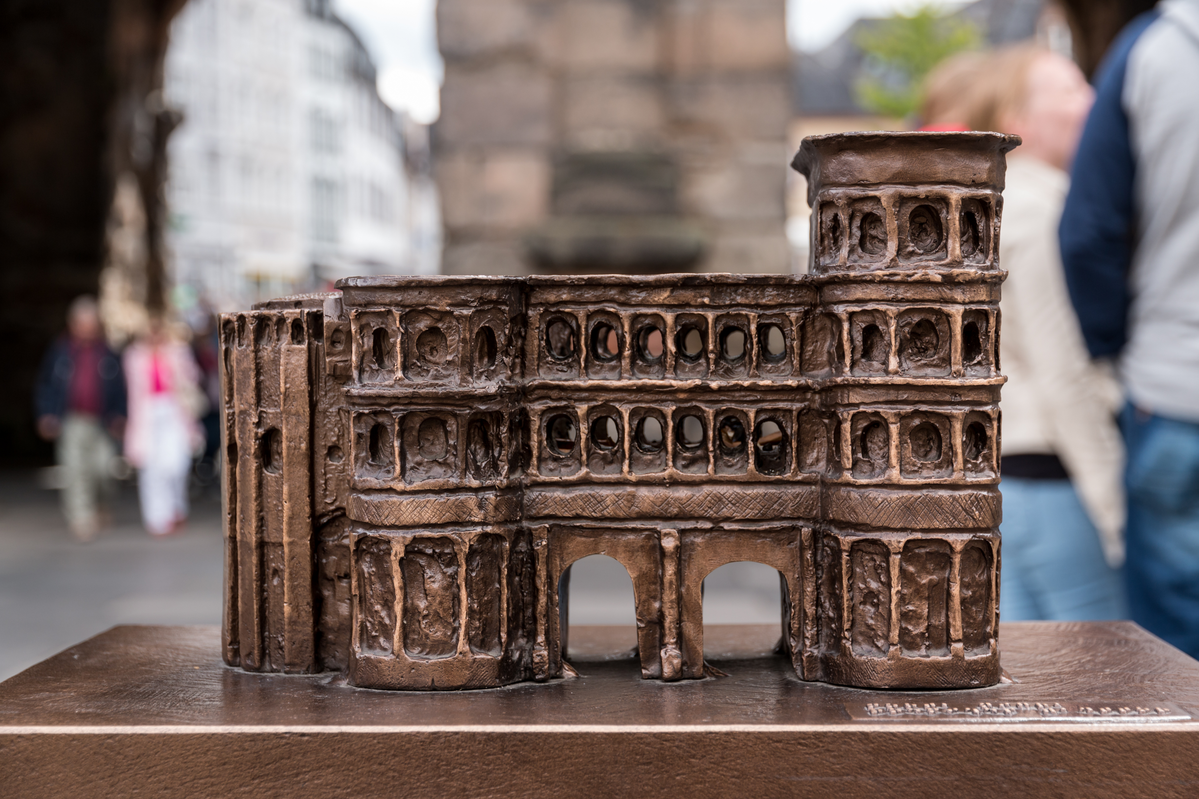 Trier, Porta Nigra -- 2015 -- 7523