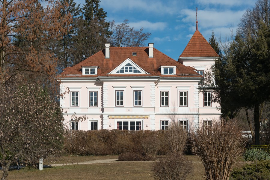 Krumpendorf Parkweg Kurklinik 04022016 2713