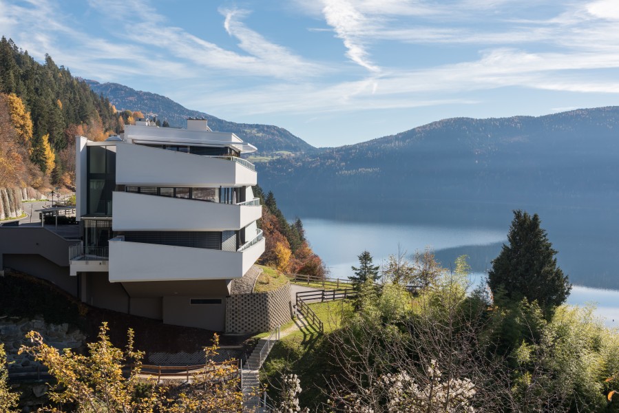 Millstatt Dellach 9 Hotel Sonnenhof mit Millstaetter See 08112015 8855