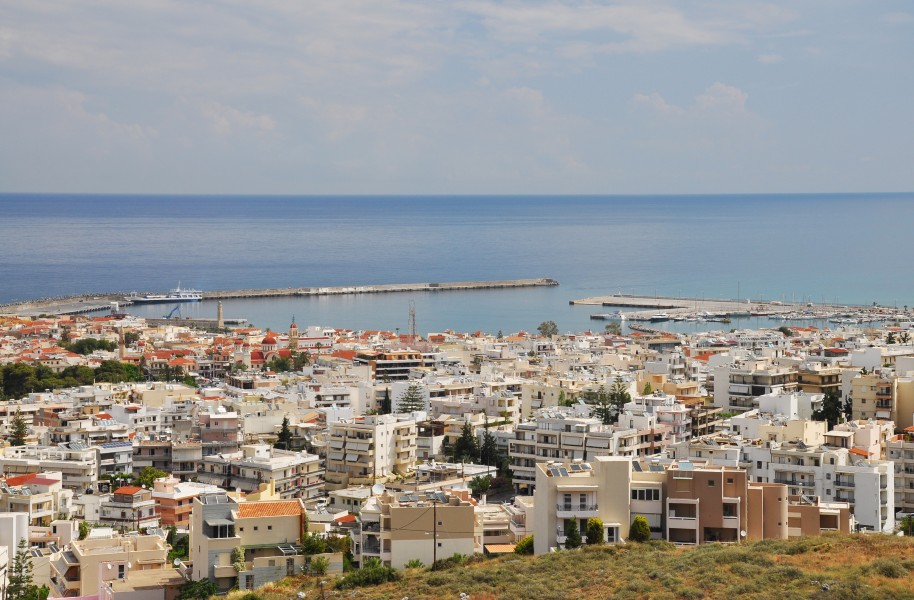 View of Rethymno with harbour in Crete 001