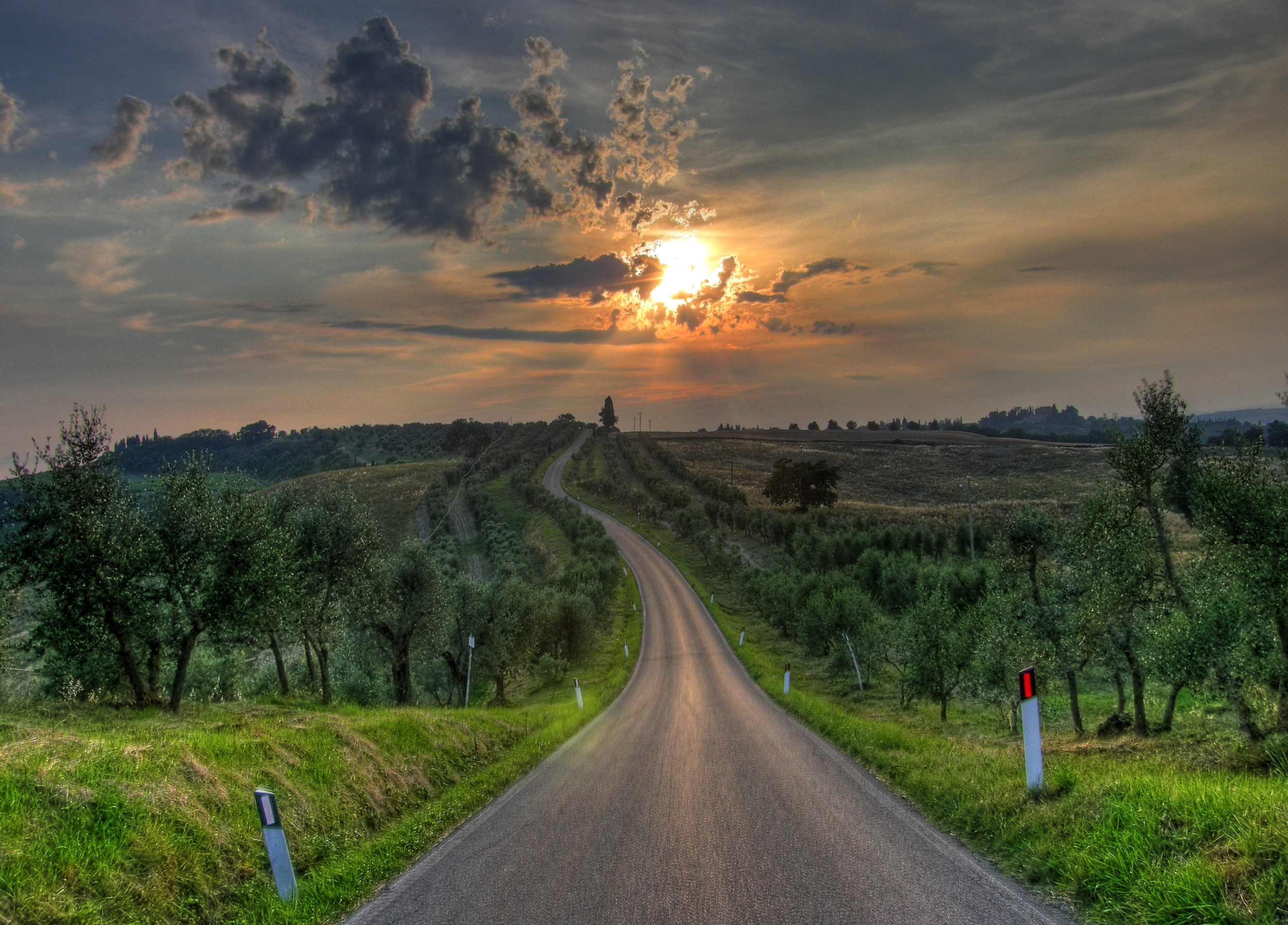 Crete Senesi Sunset - Saltafabbro (SI) Italy - July 4, 2009