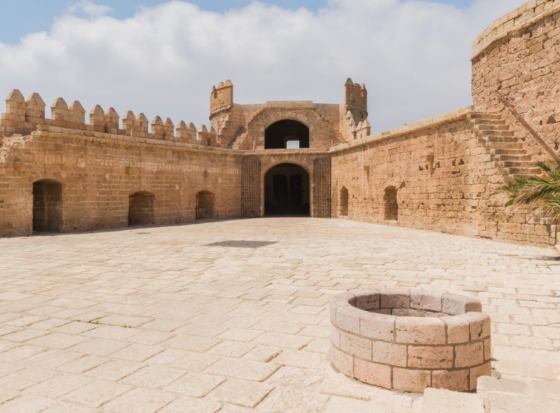 Torre de la Polvora, courtyard, well, Alcazaba, Almeria, Spain