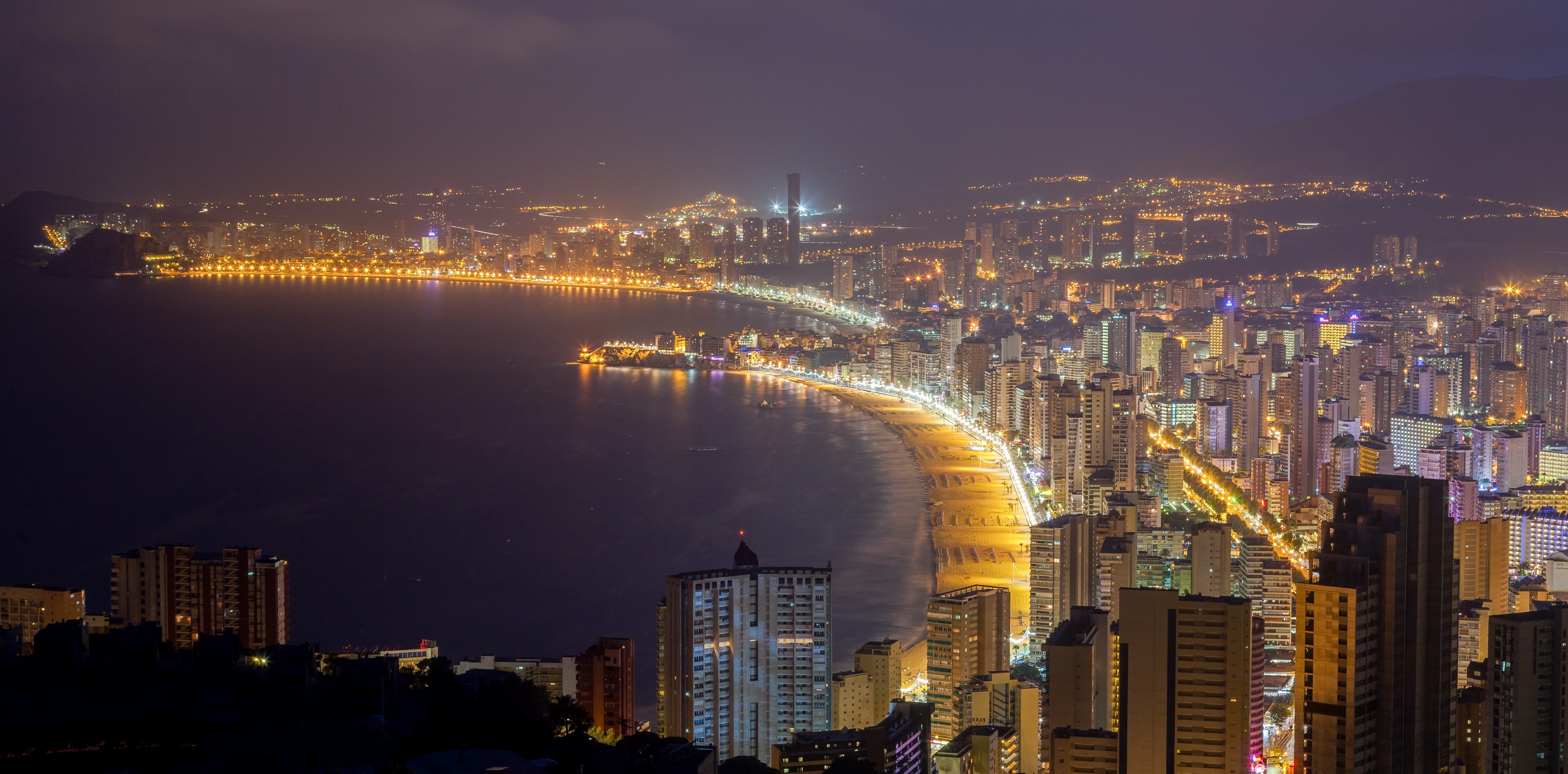 Vista de Benidorm, España, 2014-07-02, DD 51-53 HDR