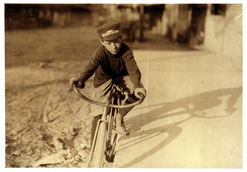 Lewis Hine, Curtin Hines, 14 years old, Western Union messenger, Houston, Texas, 1913