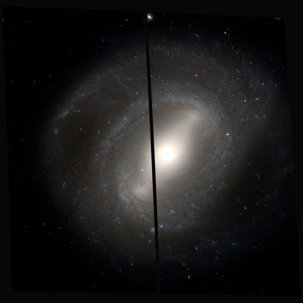 NGC4394-hst-R814GB475