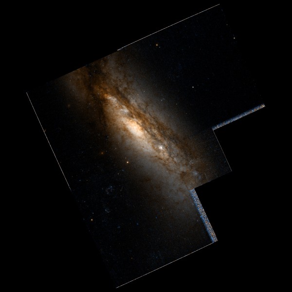 NGC660-hst-R814GB450