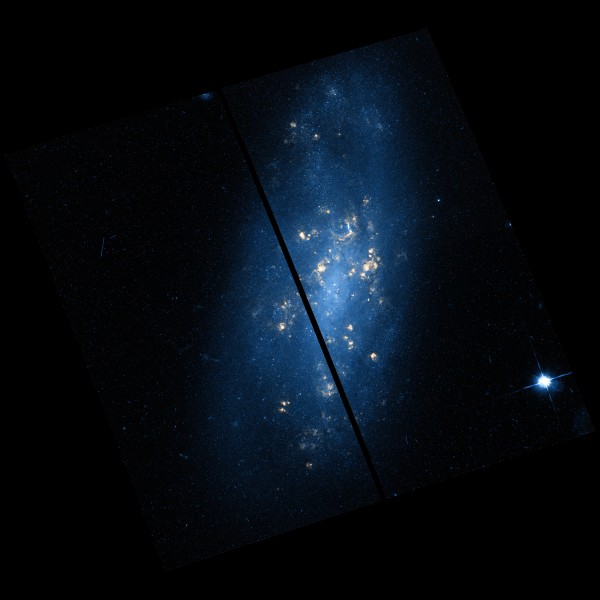 NGC7713-hst-R658GB625