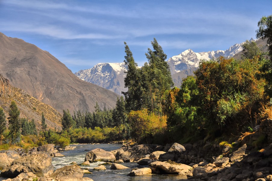 Urubamba River, Valle de Sagrado, Peru (6971575490)