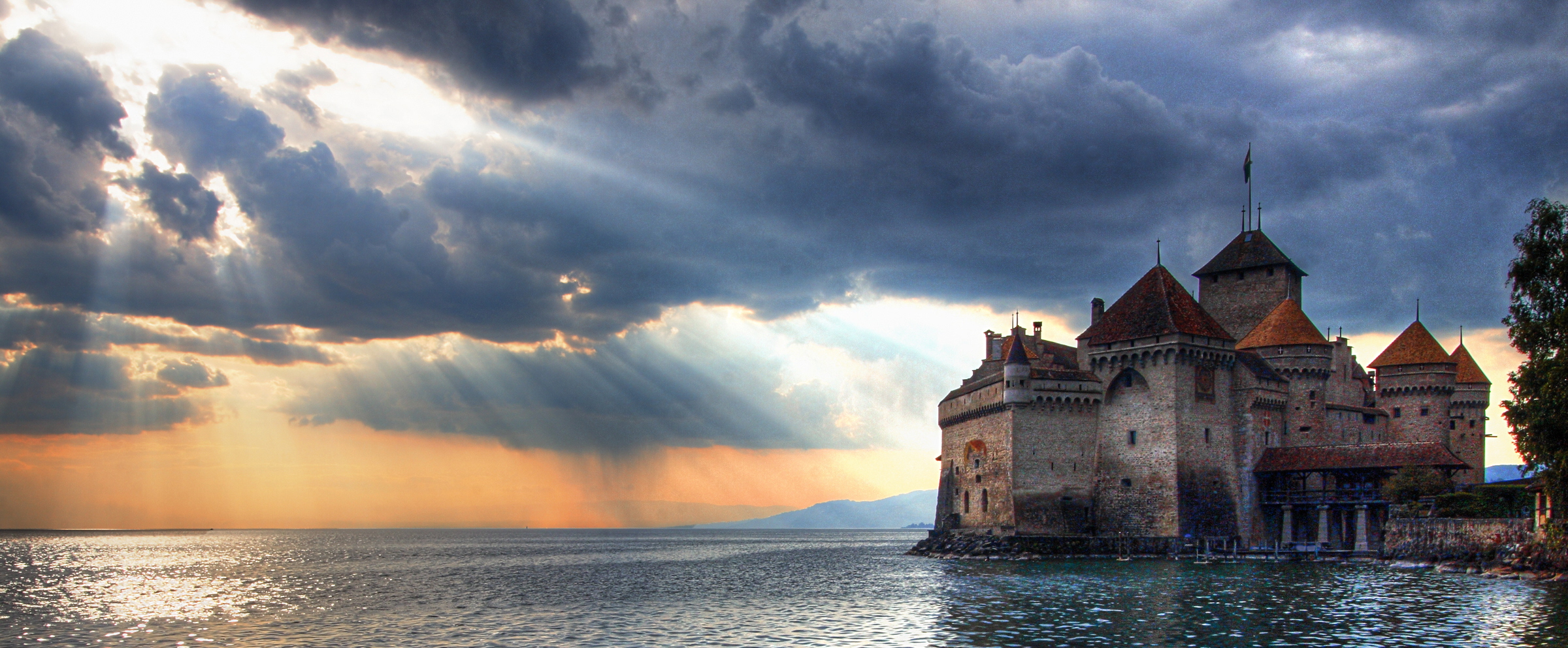 The Sun Sets on Château de Chillon (2)