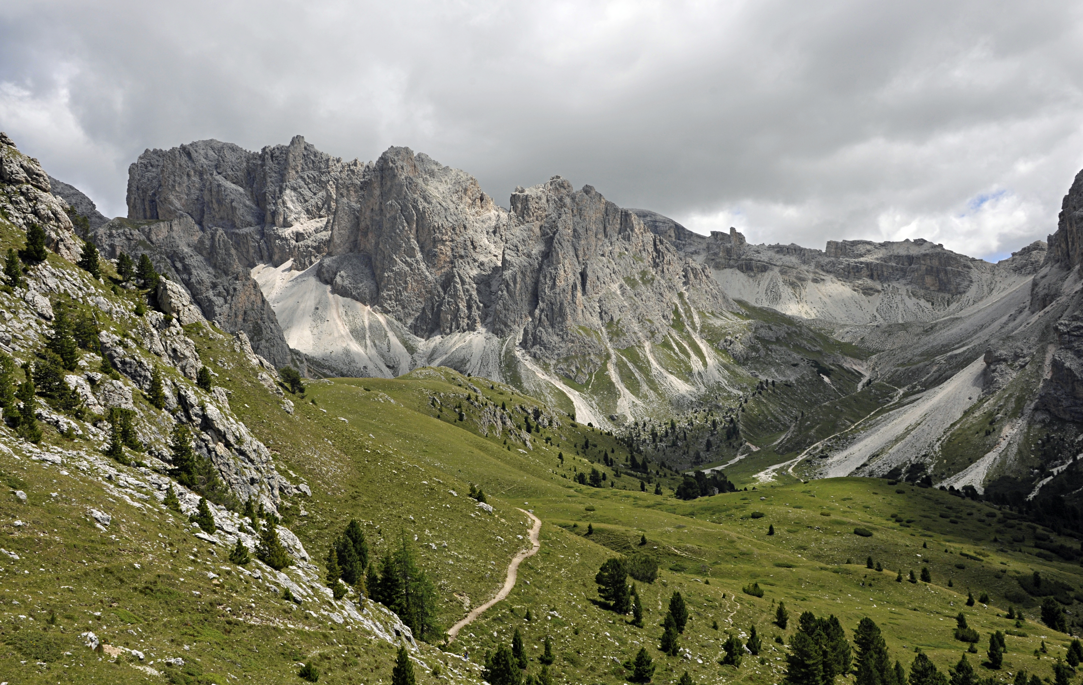 La Canssles Furcela de Forces de Selles Val Gardena