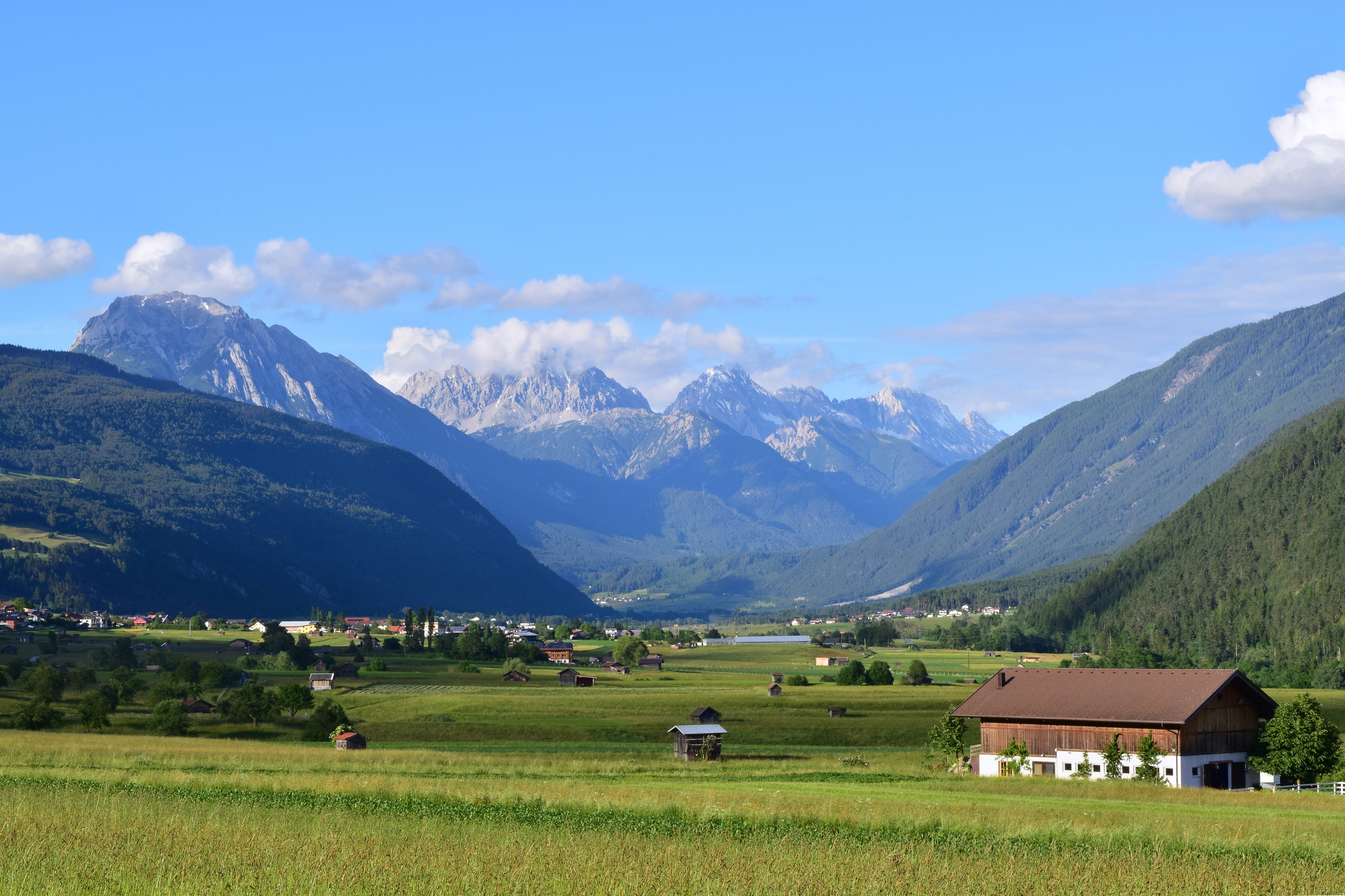 Blick aus Imst ins Gurgltal