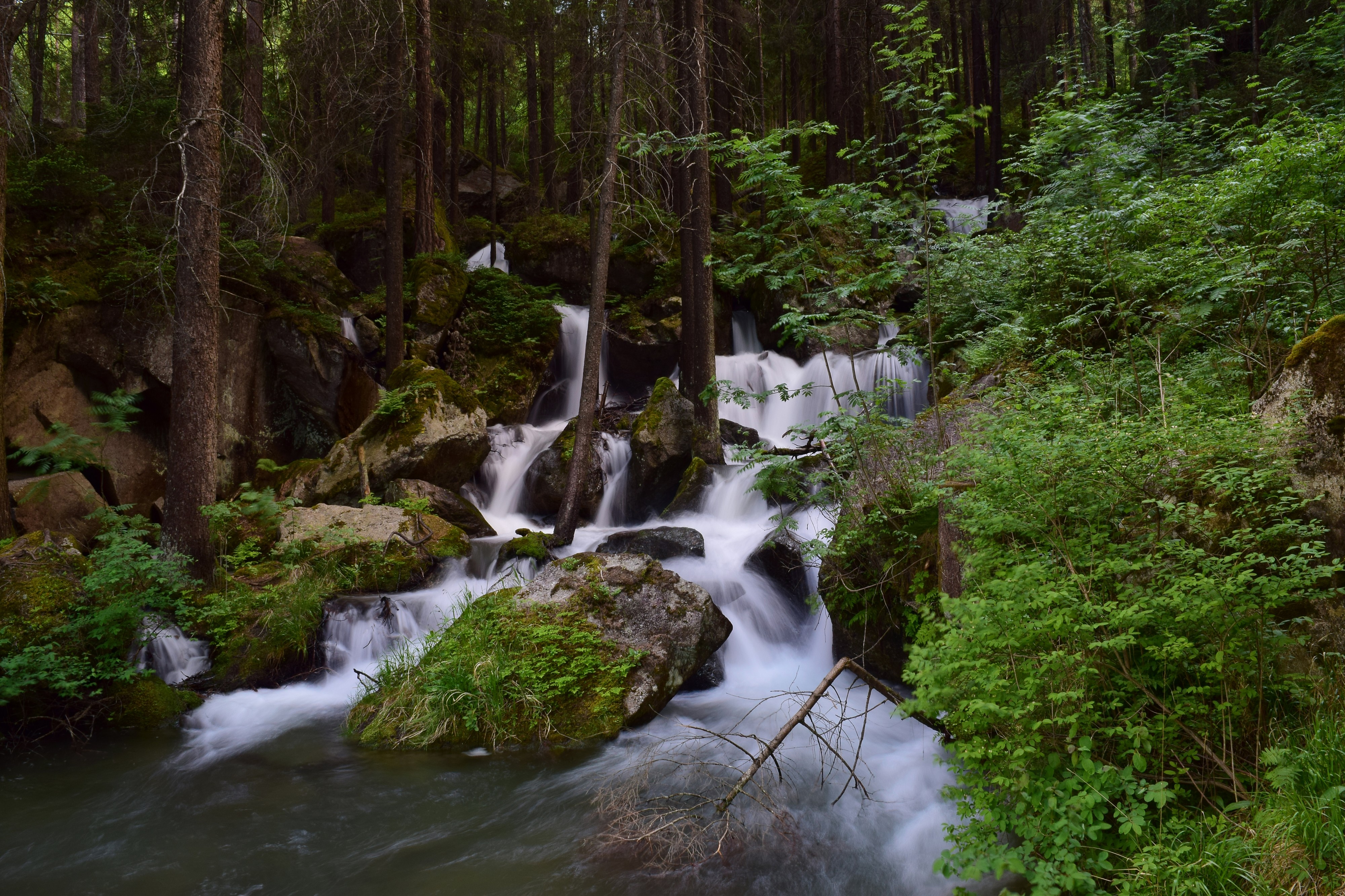 Naturpark Ötztal - Landschaftsschutzgebiet Achstürze-Piburger See - 25 - Wasserfall beim Habicher See