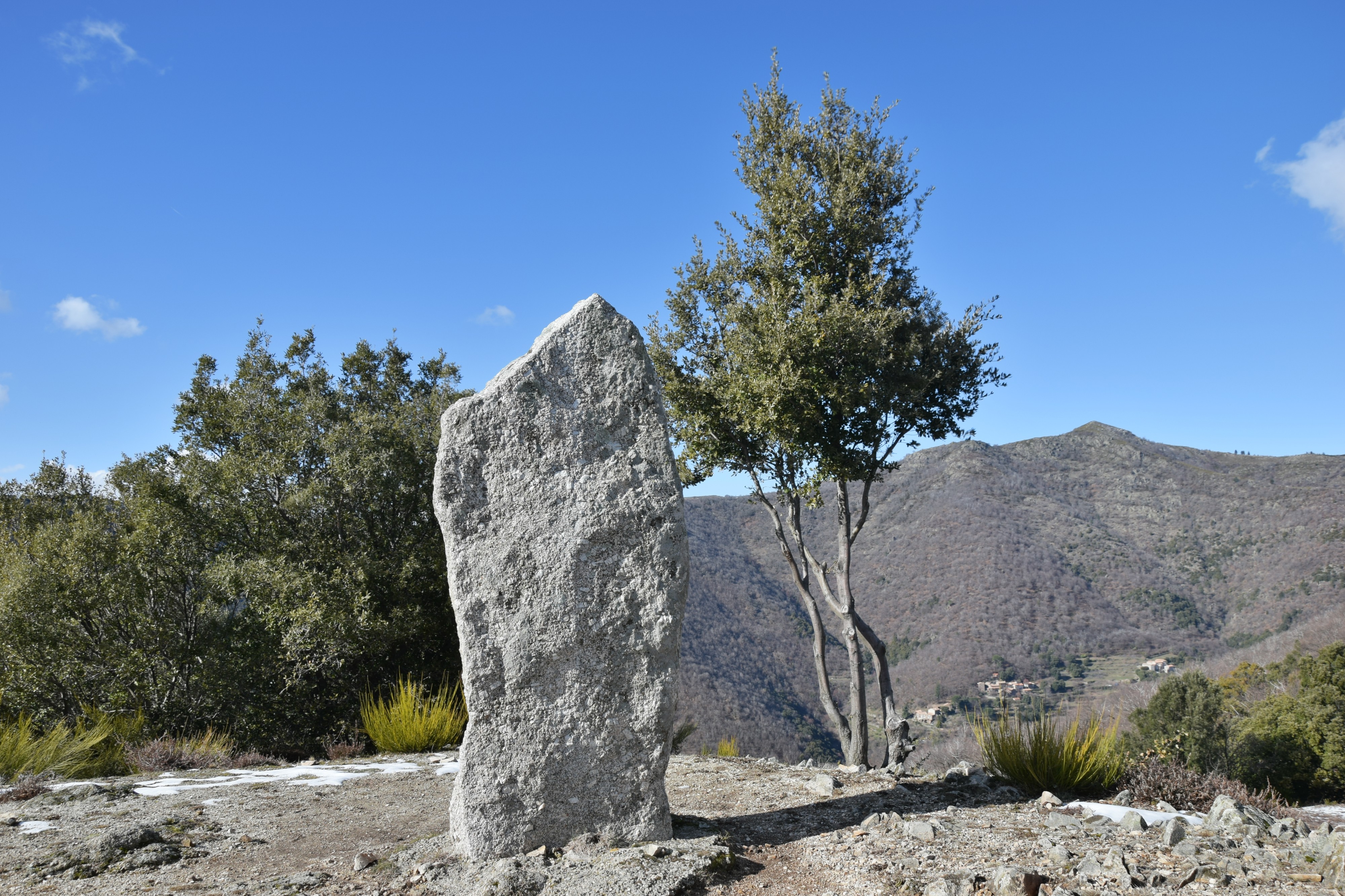 Menhir du Col de Bès (HDR)