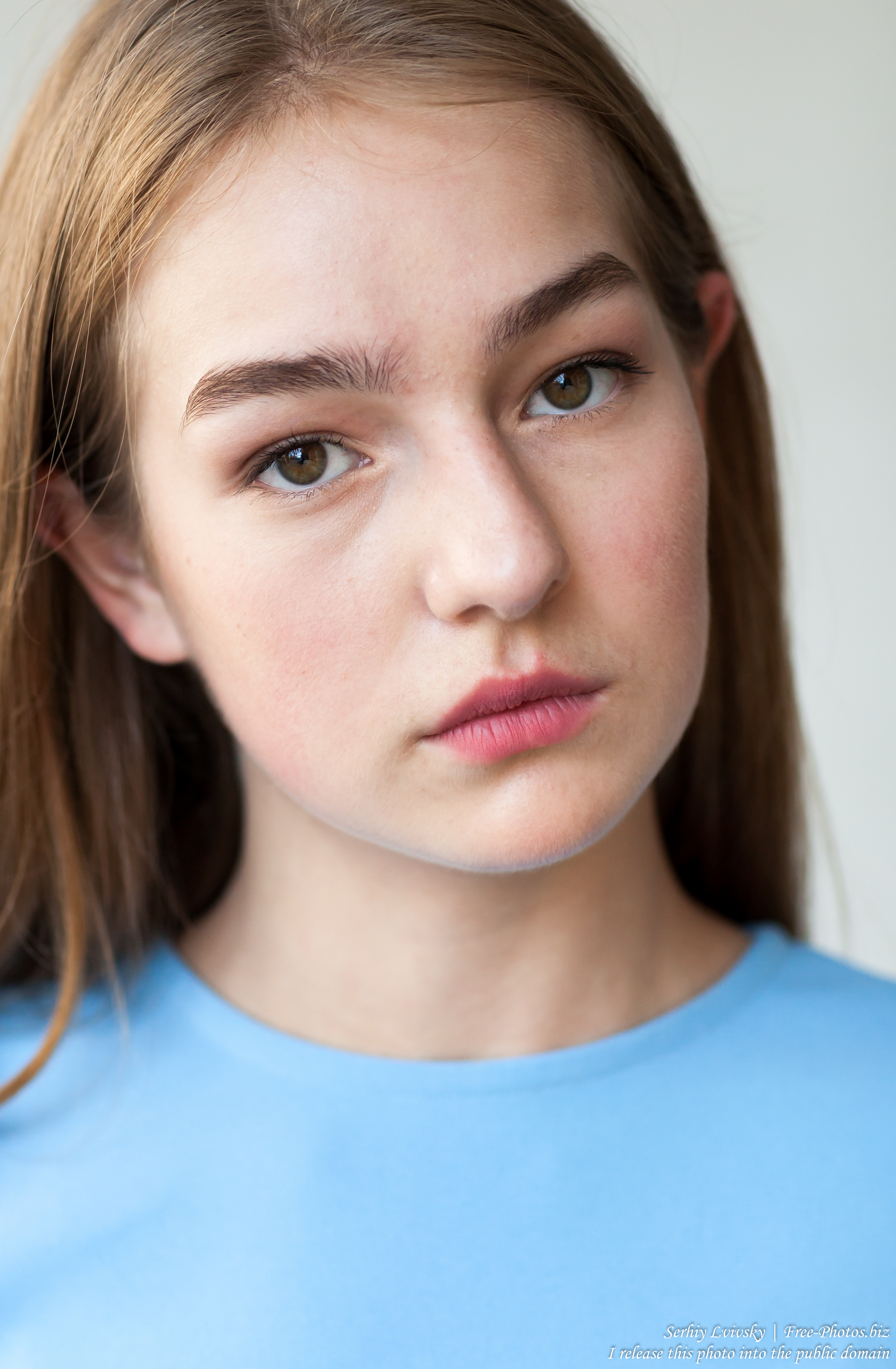 Justyna - a 16-year-old fair-haired girl photographed in June 2018 by Serhiy Lvivsky, picture 4