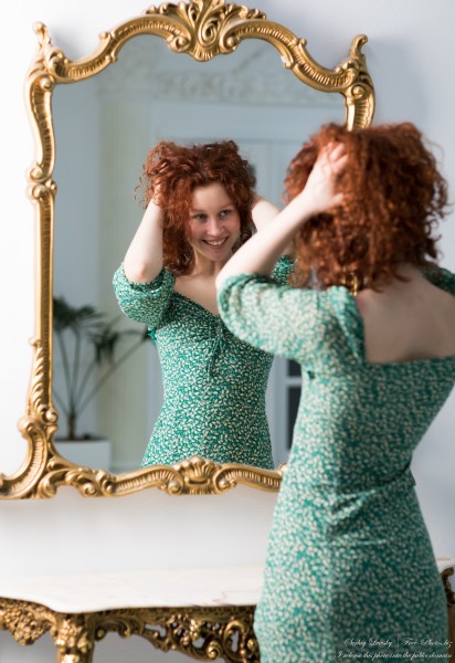 Alina - an 18-year-old girl with natural red curly hair, the first photo session by Serhiy Lvivsky, taken in January 2024, picture 4