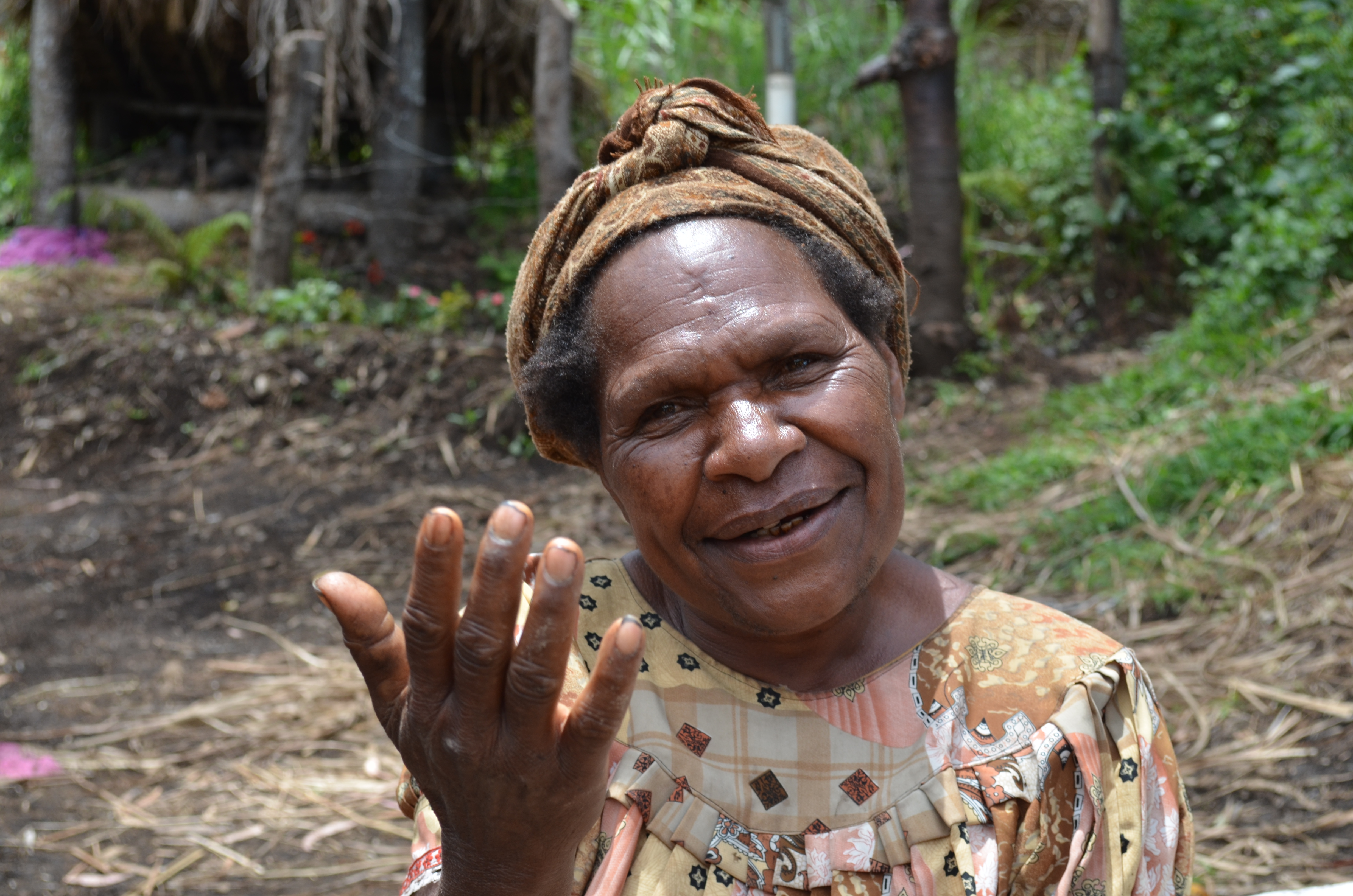 Happy people in PNG (6357513523)