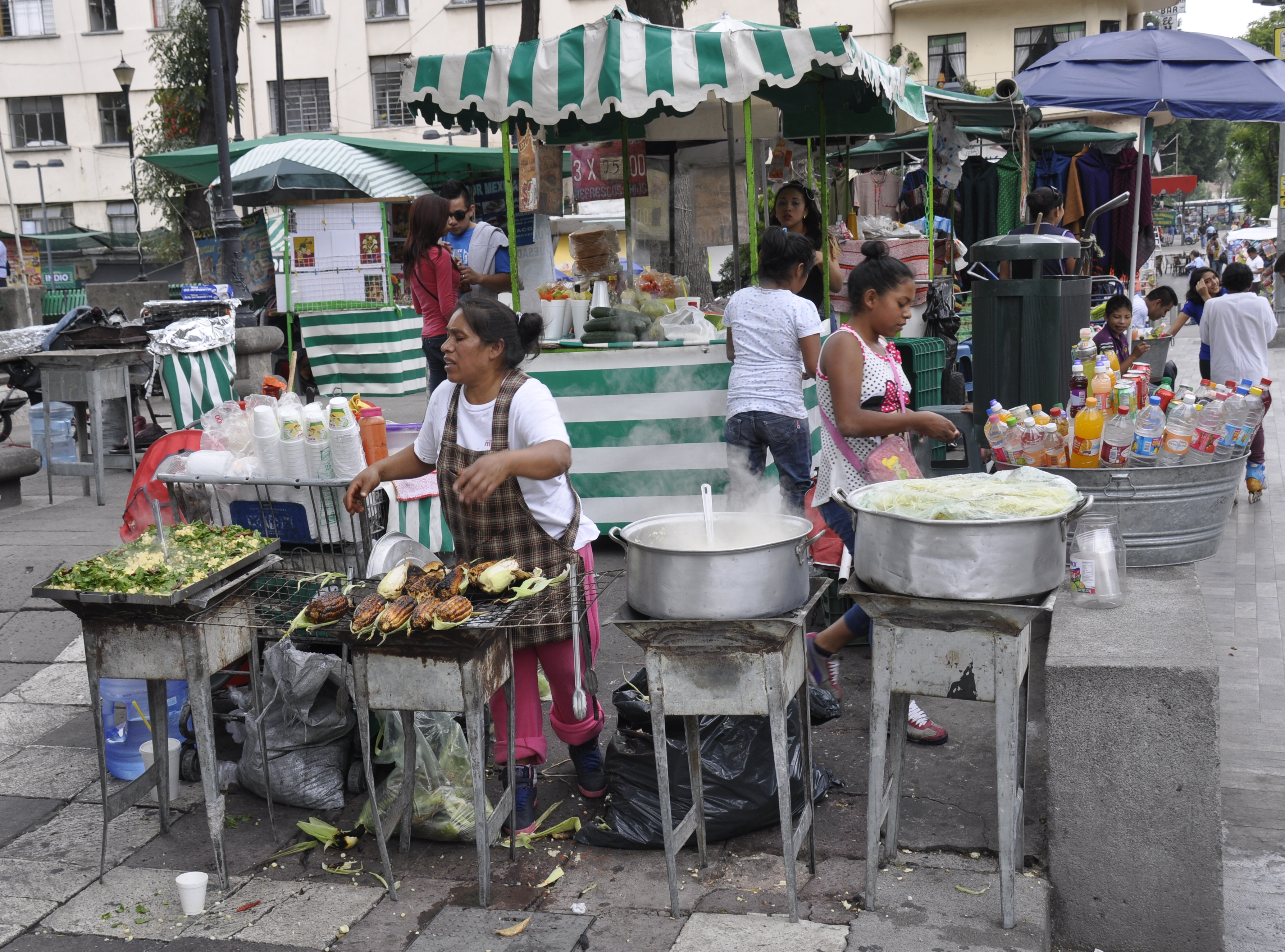 Plaza Solidaridad en Cuauhtémoc - Grilled corn - 2