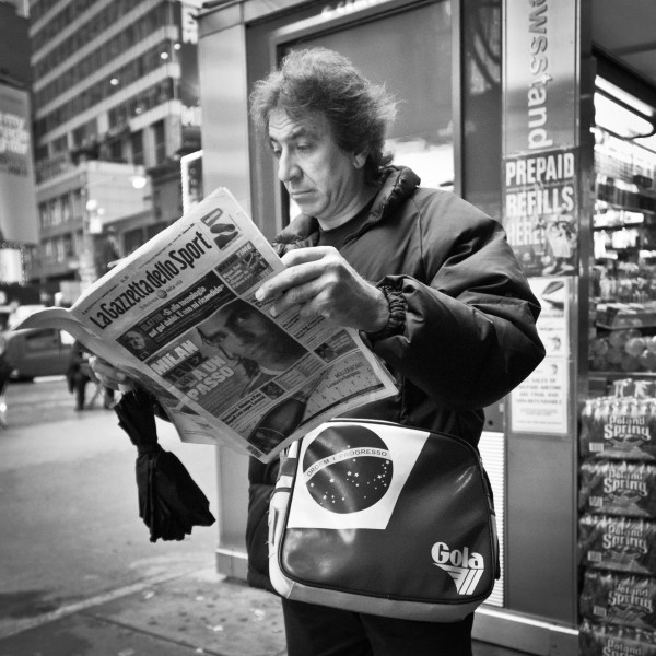 2011 newspaper reader 6468225113