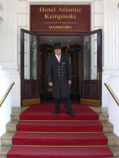 Doorman Hotel Atlantic