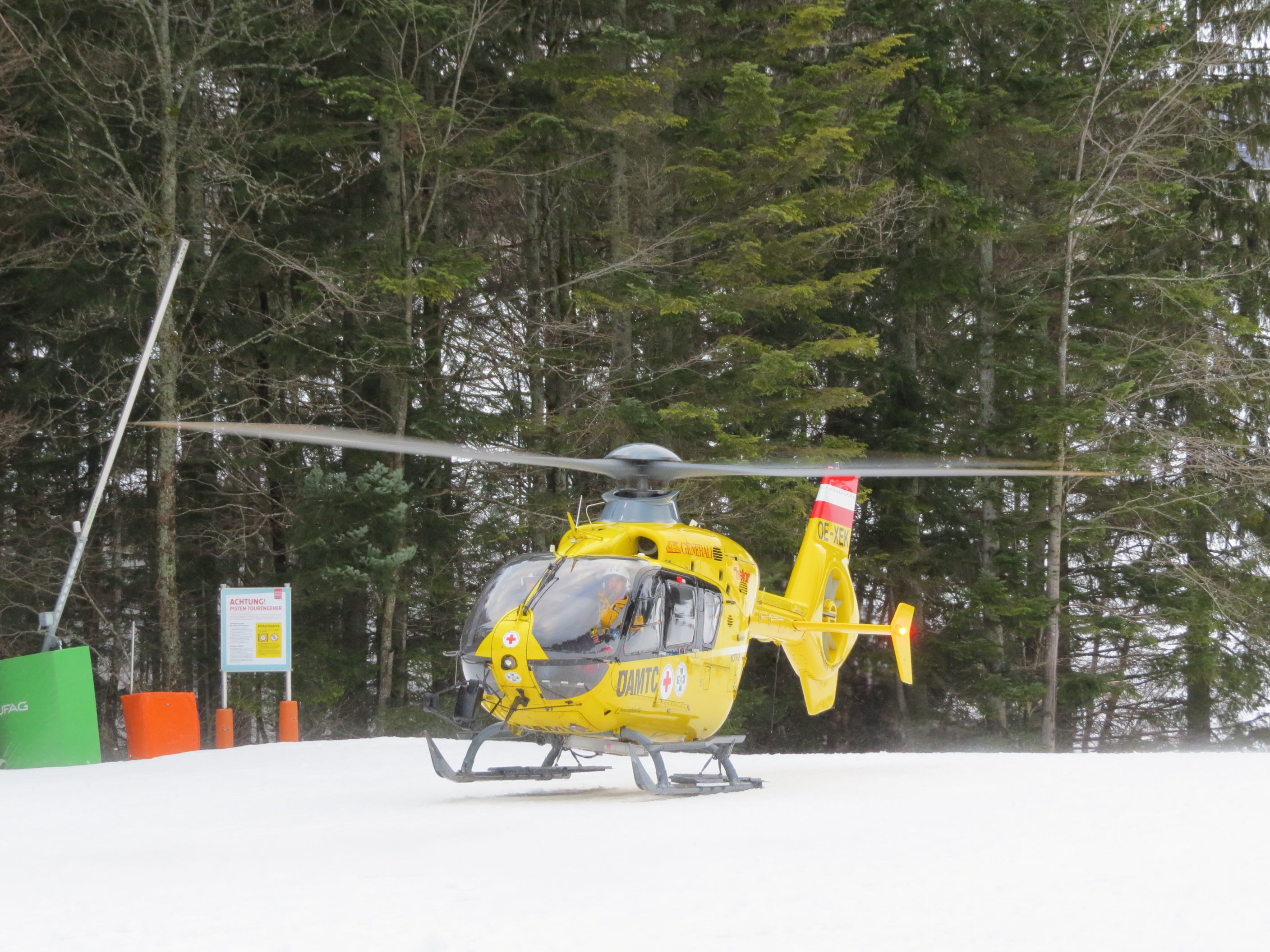 2018-01-01 (183) ÖAMTC Christophorus 14 Airbus H135 OE-XEK in alpine operation during departure in Annaberg, Lower Austria