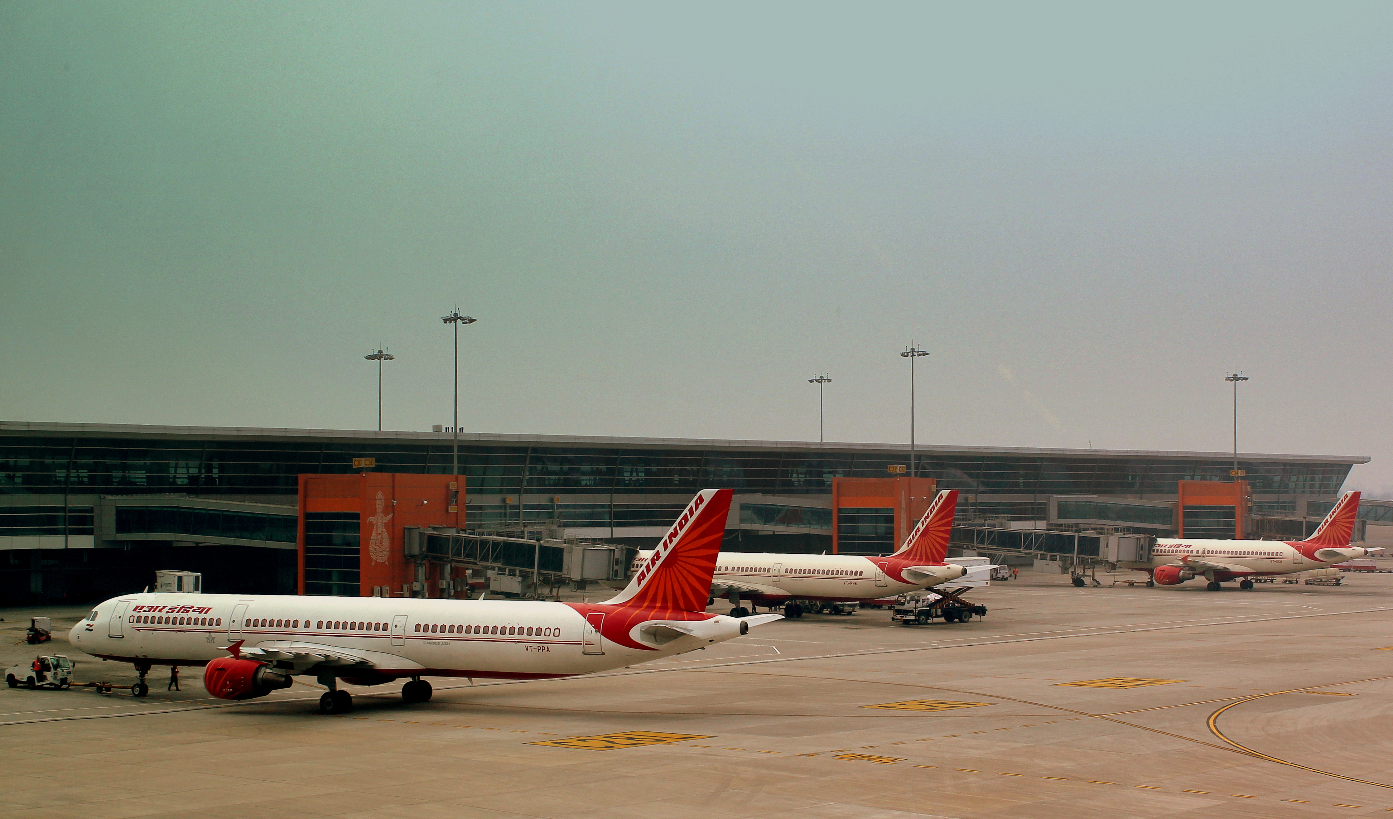 AIR INDIA AIRBUS A320 AND 321,S AT INDRIA GHANDI AIRPORT DELHI INDIA FEB 2013 (8510736465)