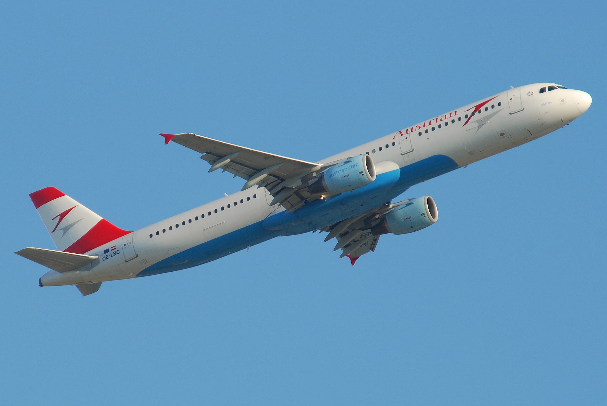 Austrian Airlines Airbus A321-211; OE-LBC@FRA;09.07.2010 581ap (4780949205)