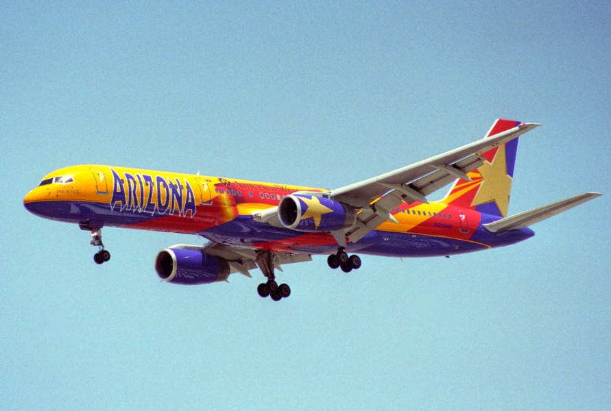 America West Airlines Boeing 757-225; N915AW@LAS;01.08.1995 (5023936737)