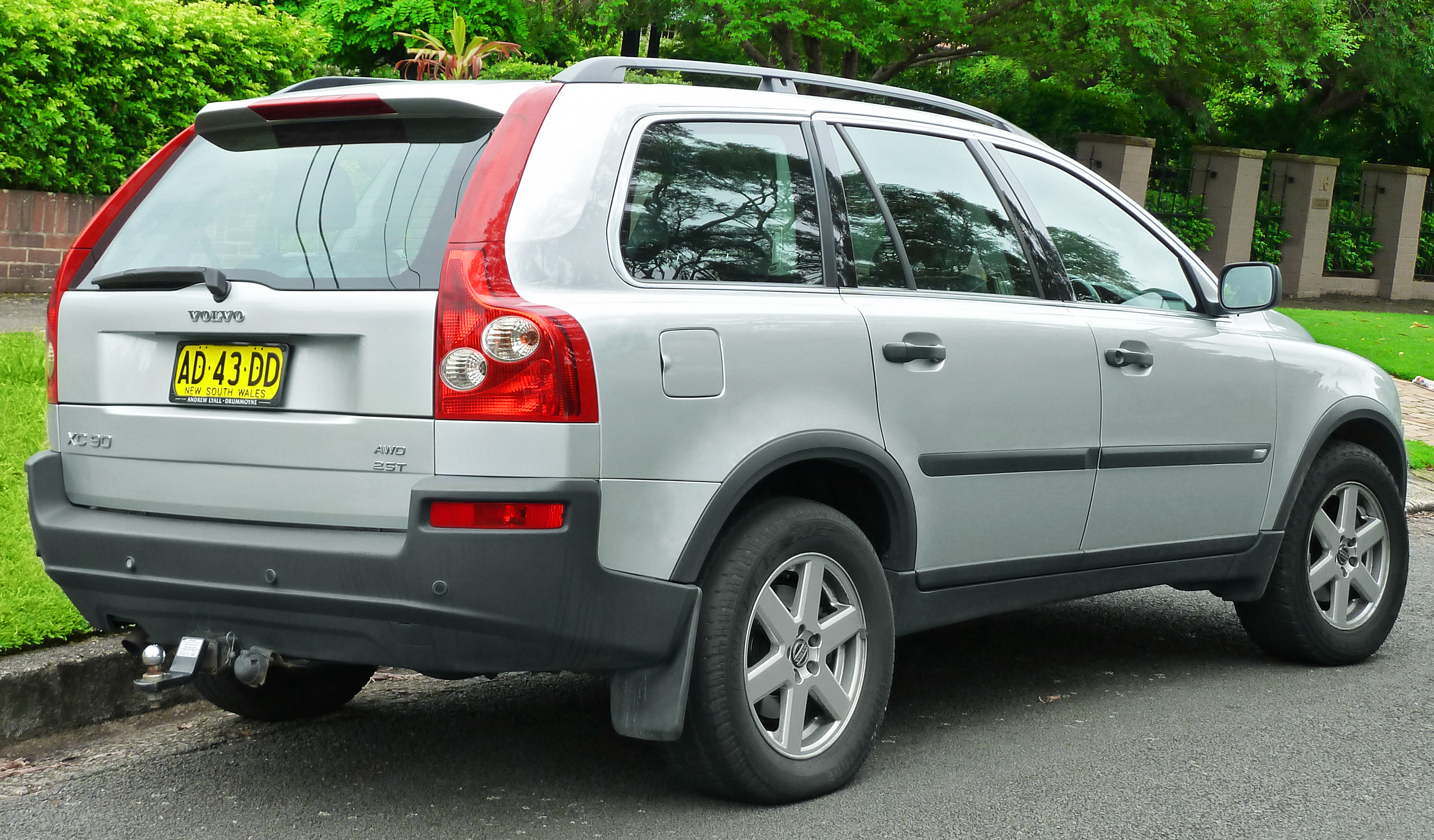 2003-2006 Volvo XC90 (P28) 2.5 T wagon (2011-11-18) 04