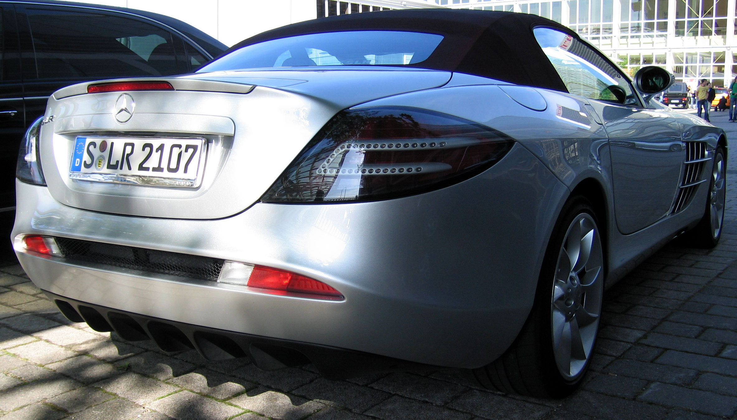 Mercedes-Benz SLR McLaren Roadster rear