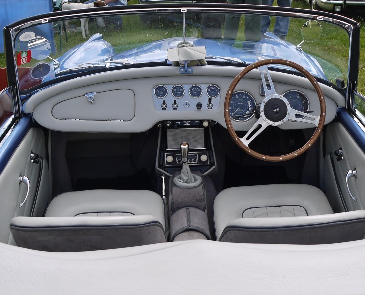 Daimler Dart SP250 1961 (interior) - Flickr - mick - Lumix