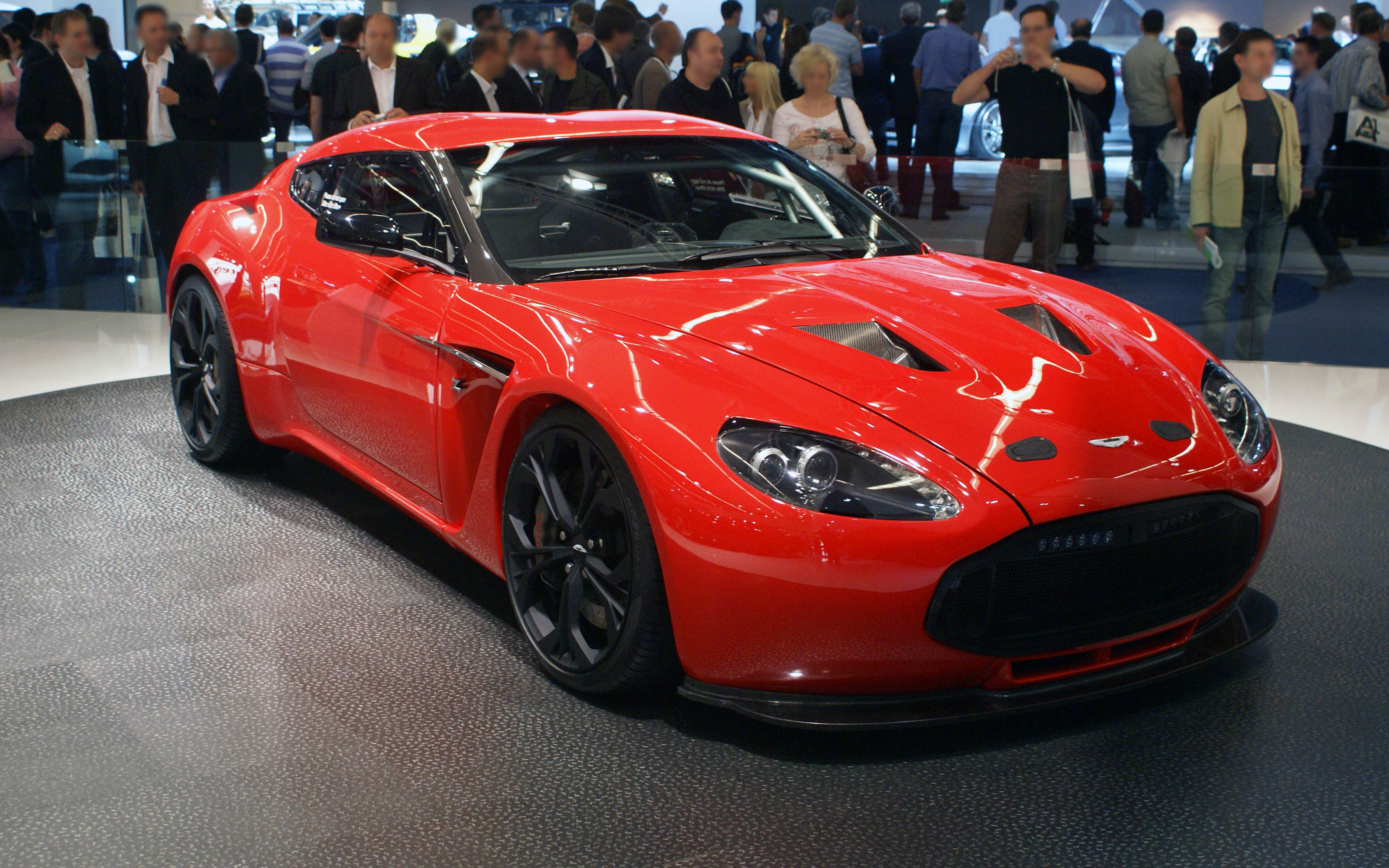 Red Aston Martin V12 Zagato fr IAA 2011