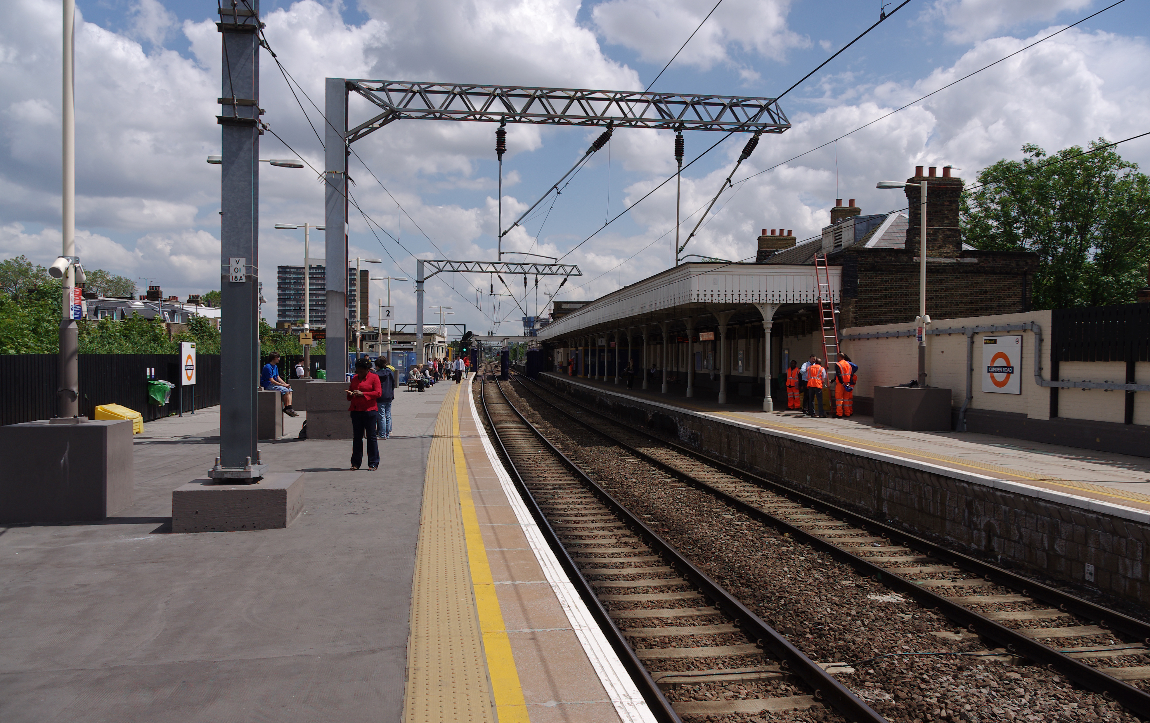 Camden Road railway station MMB 14