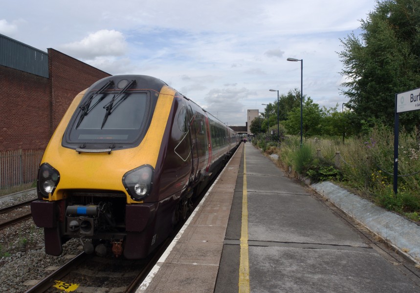 Burton-on-Trent railway station MMB 05 220029